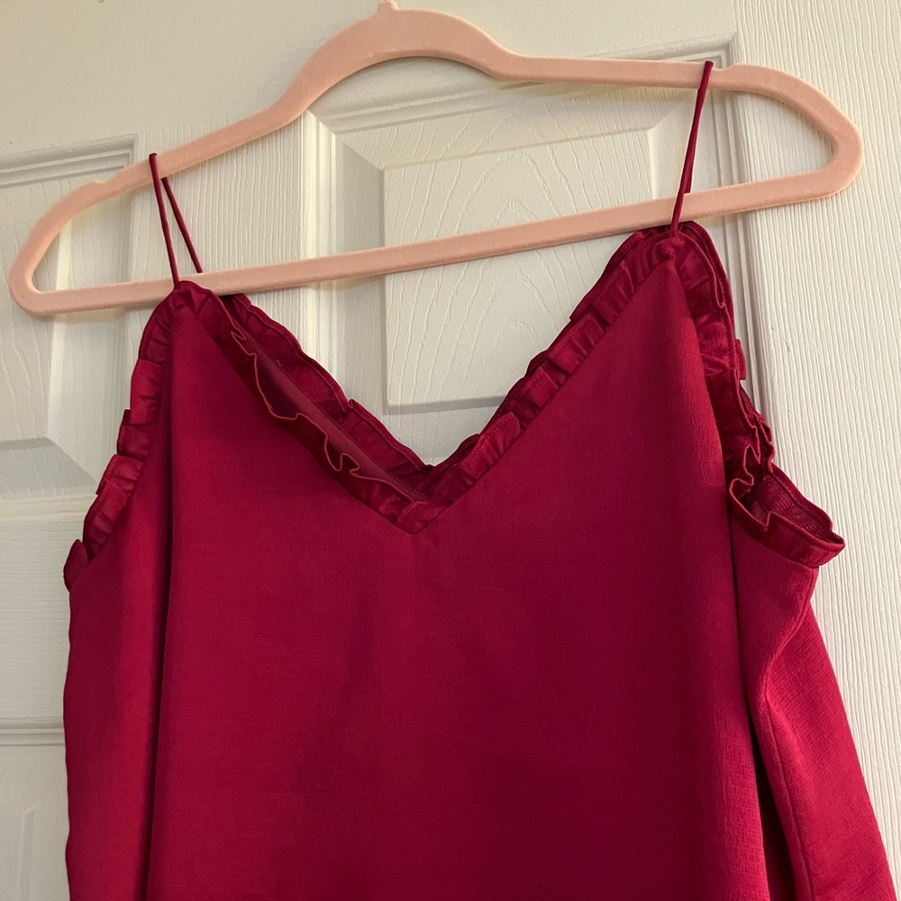 NWT EXPRESS berry cami top size S ruffled satin v-neck tank - Picture 8 of 9